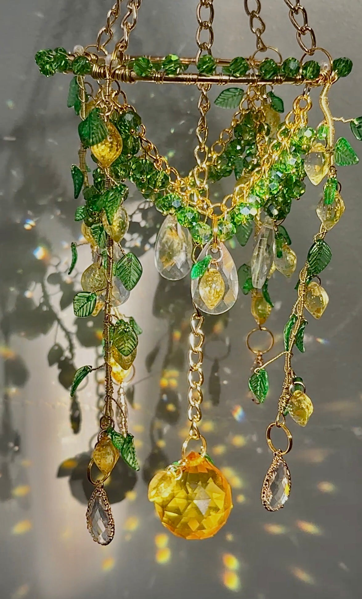 Lemon light chandelier