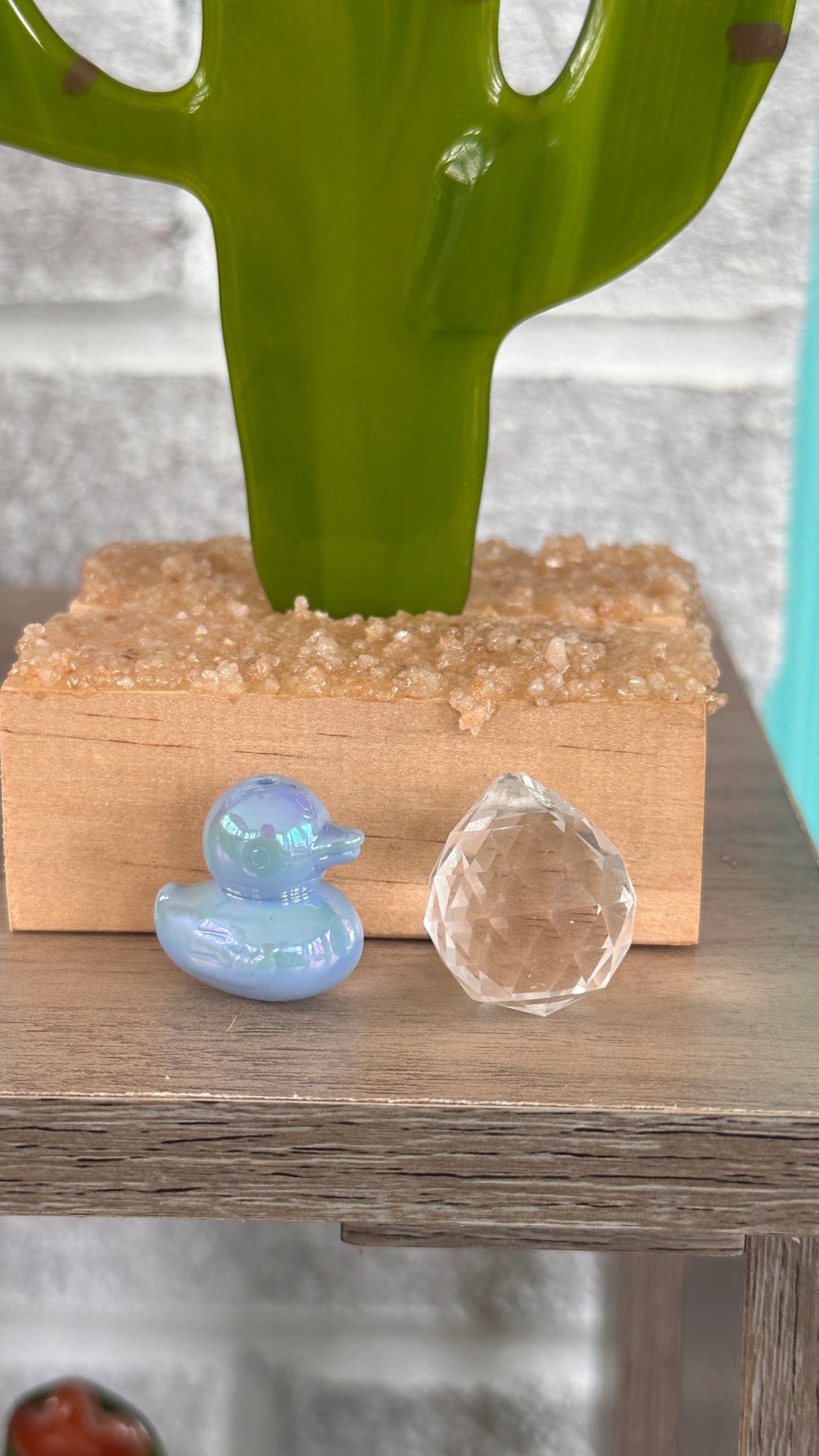 Build a duck double suncatcher