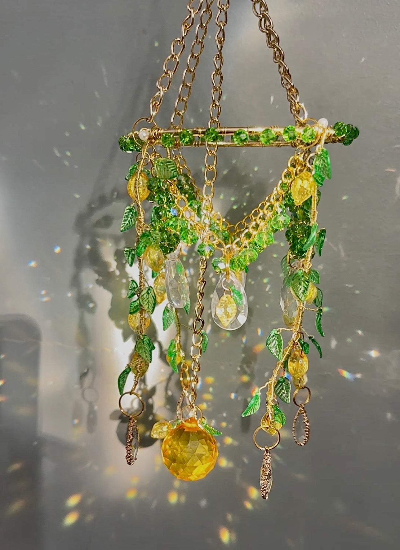 Lemon light chandelier