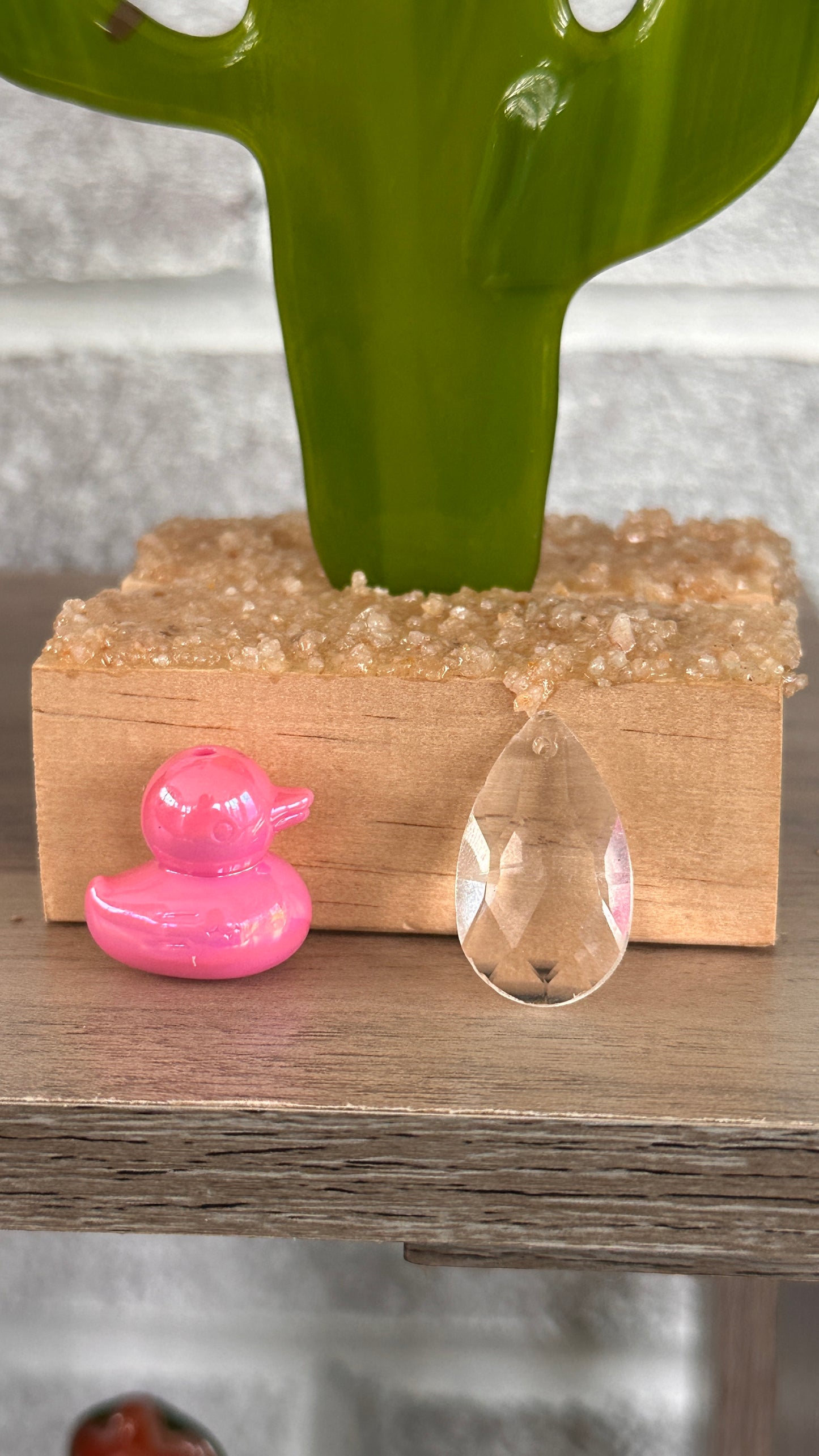 Build a duck double suncatcher