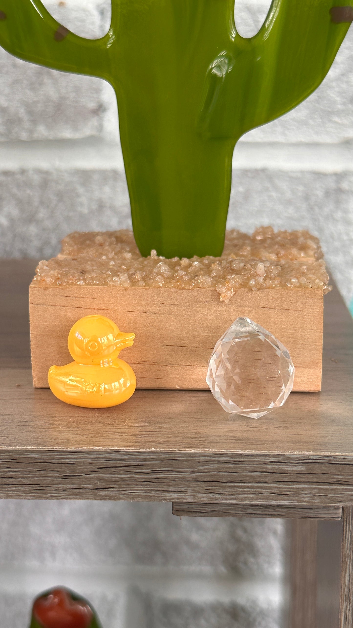 Build a duck double suncatcher
