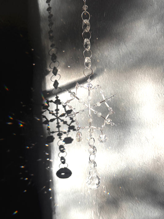 Winter’s Grace Mini Snowflake (3.7 inch)