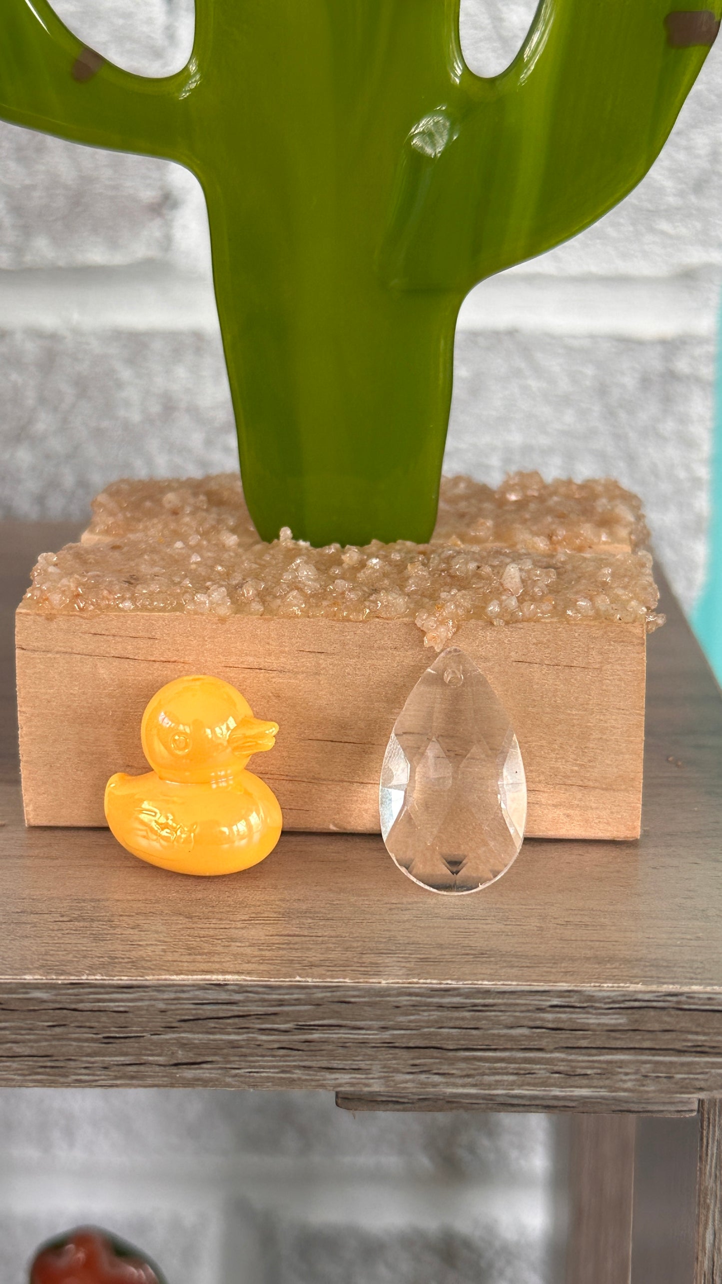 Build a duck double suncatcher
