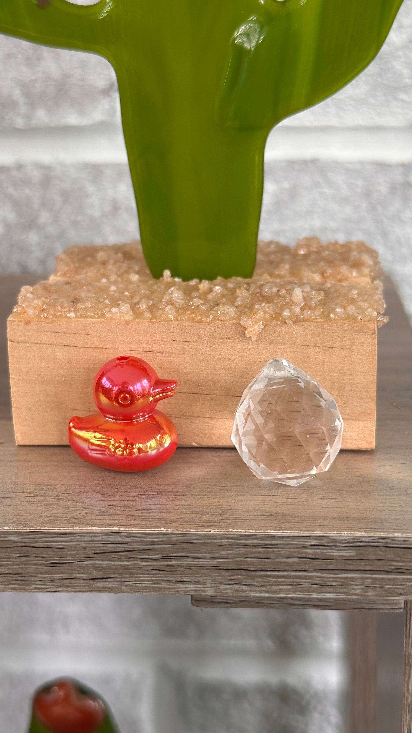 Build a duck double suncatcher