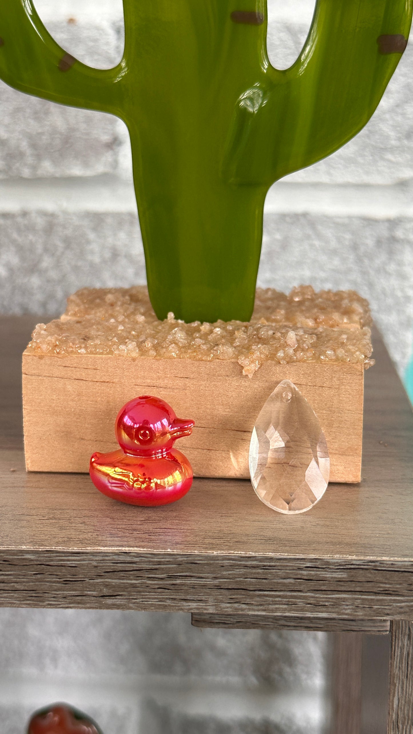 Build a duck double suncatcher