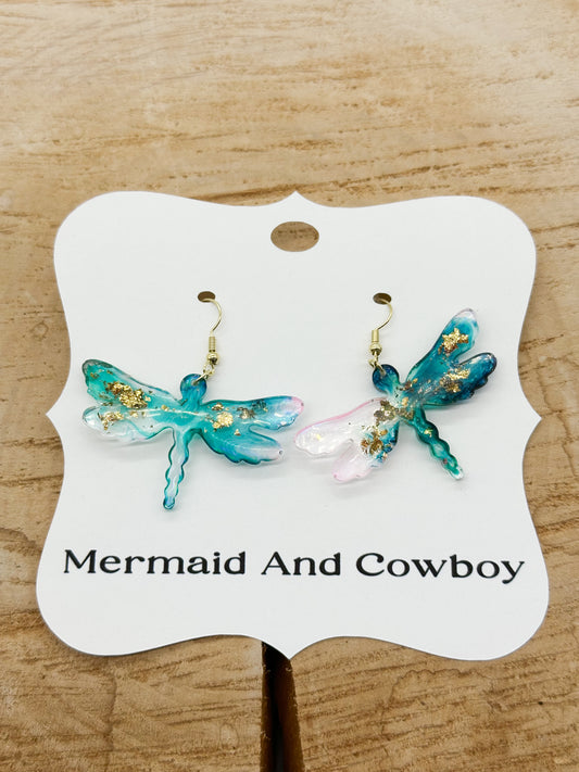 Holographic Dragonfly Dangle