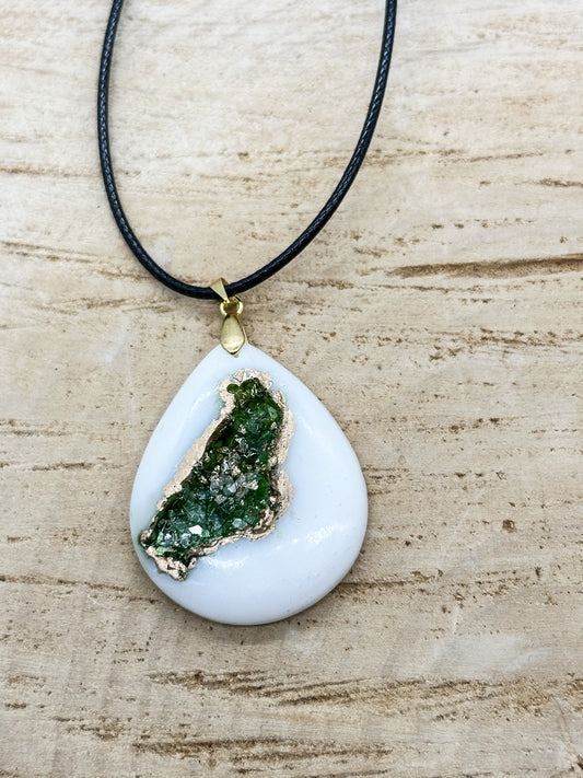 White And Green Tear Geode Necklace