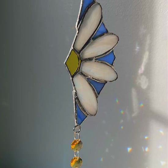 Daisy Dreams stained glass video